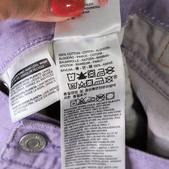 Womens Size 28 Levis 501 Denim Shorts Pastel Purple Button Fly Mid Rise Cuffed - Picture 9 of 10